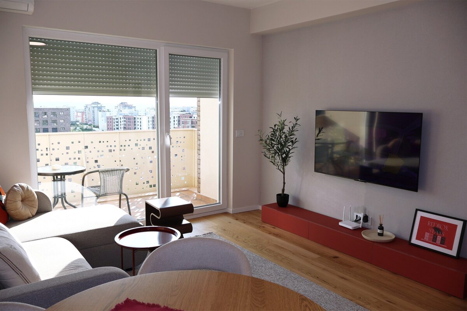 Redboxstays - Apartament Luksoz me Stil Nordik – Prishtina photo 4