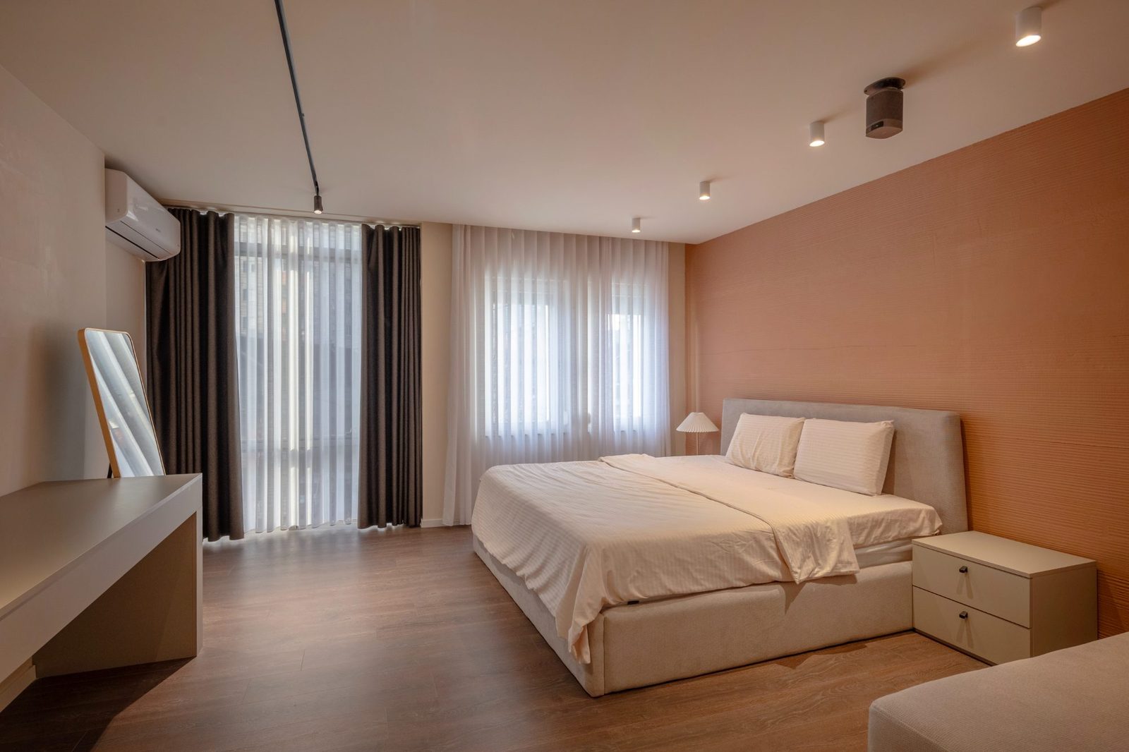 Double Room with Private Bathroom - Nova 2 – Pristina photo 2