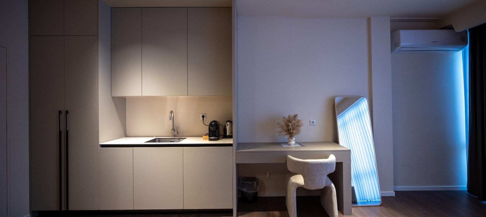 Double Room with Private Bathroom - Luna 1 – Prishtina photo 3